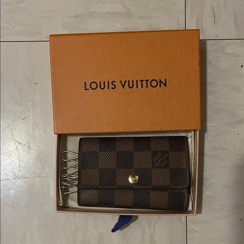 Louis Vuitton Damier Ebene Key Holder